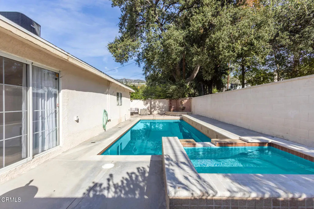 4926 Crown Avenue, La Canada Flintridge, California 91011 home-pic-57